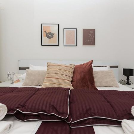 Apartment Sole Mio -Sea View Makarska Exterior photo