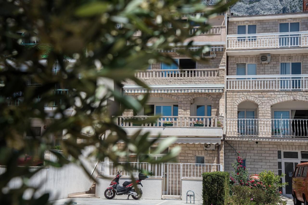 Apartment Sole Mio -Sea View Makarska Exterior photo