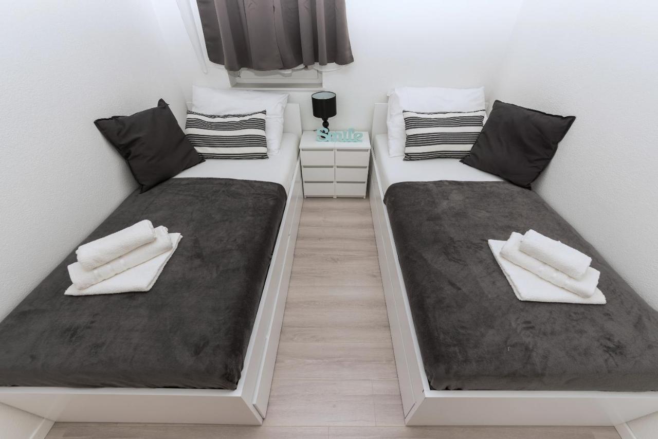 Apartment Sole Mio -Sea View Makarska Exterior photo